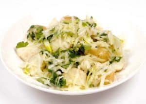 Potato salad with kohlrabi and spring onion