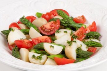 Potato, tomato and asparagus salad